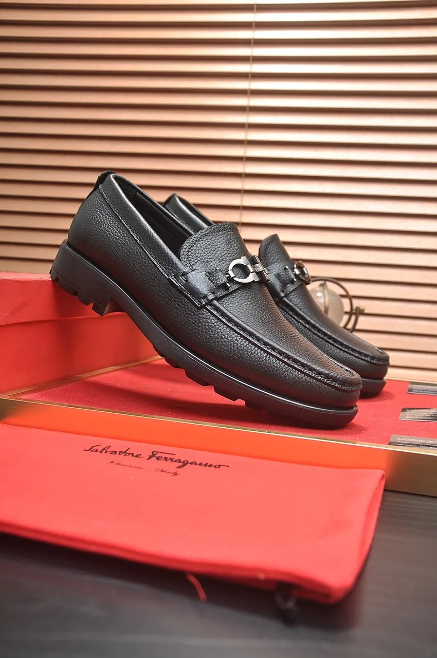Men's shoes 💰560💶[Ferragamo/Ferragamu] (high-end Niuli) New 🍀 Ferragamo* - top version Ferragamo's classic formal leather shoes! Made of imported original cowhide, the inner top layer is comfortable cowhide lining! Original wear-resistant rubber outsole! High quality products! Code number 38-45 (45 customized)